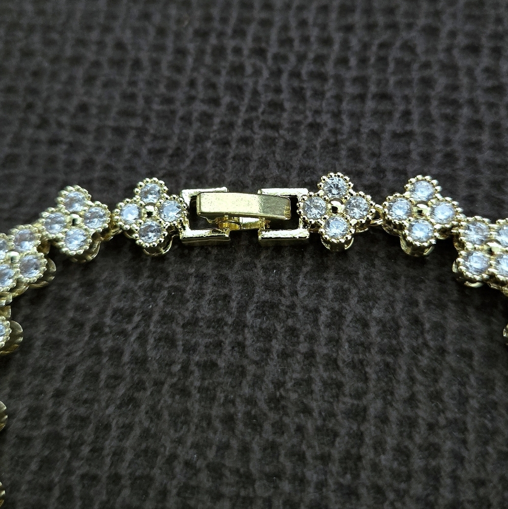 Gemelli👭 "Annie" Gold💛 Clovers🍀 Bracelet - NWT - Picture 7 of 16
